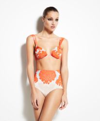 Бански 'Бътърфлай'